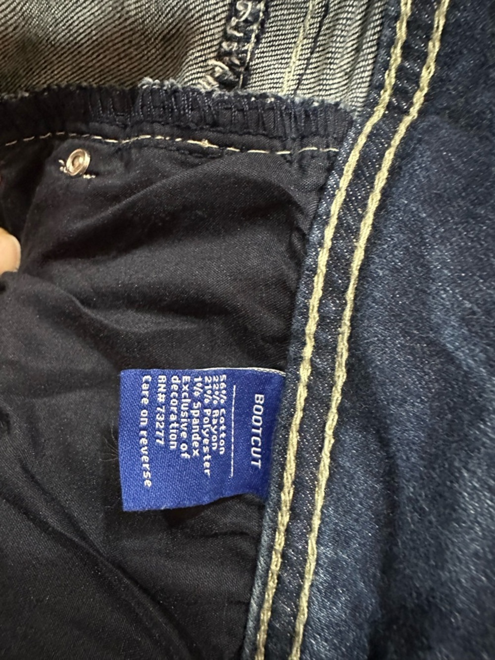 Apt. 9 Classic Dark Blue Embellished Jeans - Clean Contrast Stitching - Picture 6 of 6